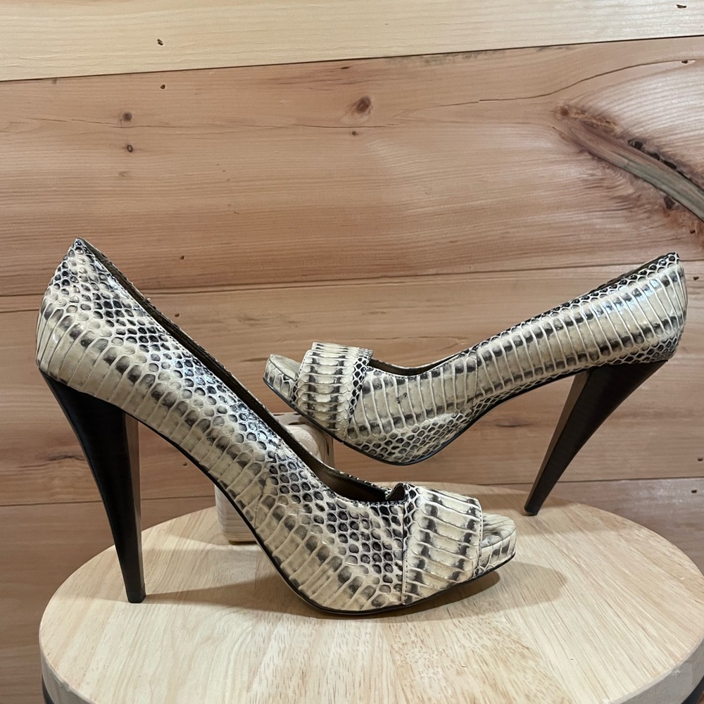 ALDO Genuine Snakeskin Heels in Size 39 (8.5)